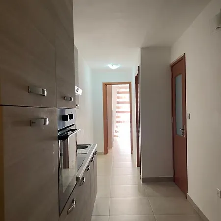 Just Off Seafront Appartement *